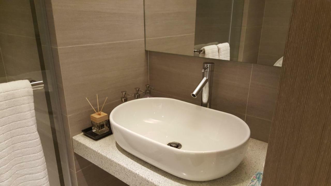 3 Bedrooms And 1 Study And 3 Bathrooms Near Taipei 101 & Mrt Екстер'єр фото